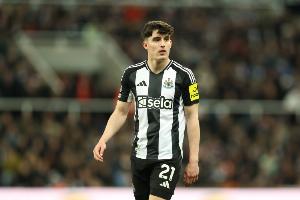 邮报：曼城对纽卡后卫利夫拉门托兴趣浓厚，球员合同还有2年到期