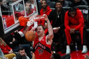 不怵约基奇！珀尔特尔14中10拿下23分11板&5前场板 但关键2罚全丢