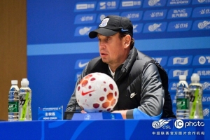 斯卢茨基：比分很好反映了双方的实力 拉唐踢前腰因特谢拉缺席