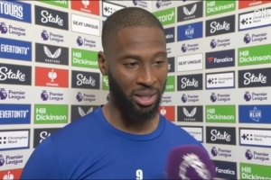 贝托谈双响胜切尔西：不觉得自己是英雄，要用进球和助攻帮助球队