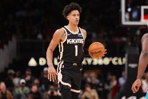 场均22.7分10.4板8助！老鹰主场战勇士 杰伦·约翰逊因肩伤缺席