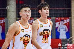 不愧是国手！王浩然&贺希宁半场合计10中7 两人合砍20分4板3助