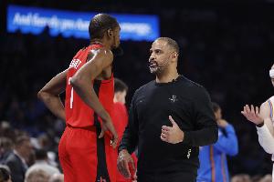 杜兰特：我们能提速也能打阵地 季后赛中可能需要慢节奏的篮球