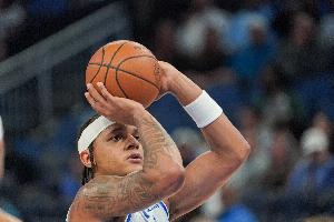 正负值-23！班凯罗16中6拿到20分7助 三分5中1