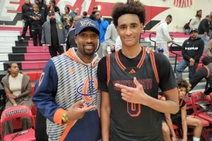 阿泰：小阿里纳斯比他爹强 他攻筐像科比&未来会成MVP