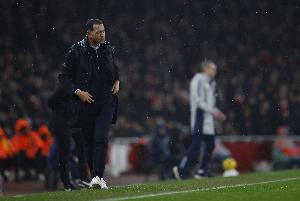 斯基拉：切尔西高层对罗塞尼尔表现不满，若无缘欧冠可能换帅