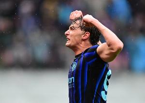 21岁之前单赛季意甲进球超过5粒，皮奥是三分制时代国米第四人