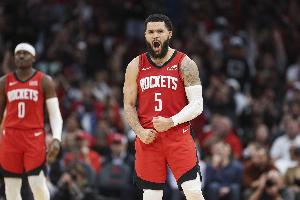 帕森斯：人们觉得老范签2年5000万很疯狂 现在来看一分钱也没多要