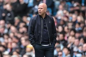 回声报：足总杯惨败可能让高层认为只有斯洛特下课才能解决混乱